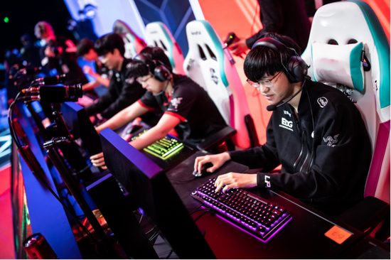 T1战队延续辉煌战绩 AL遗憾出局的背后故事